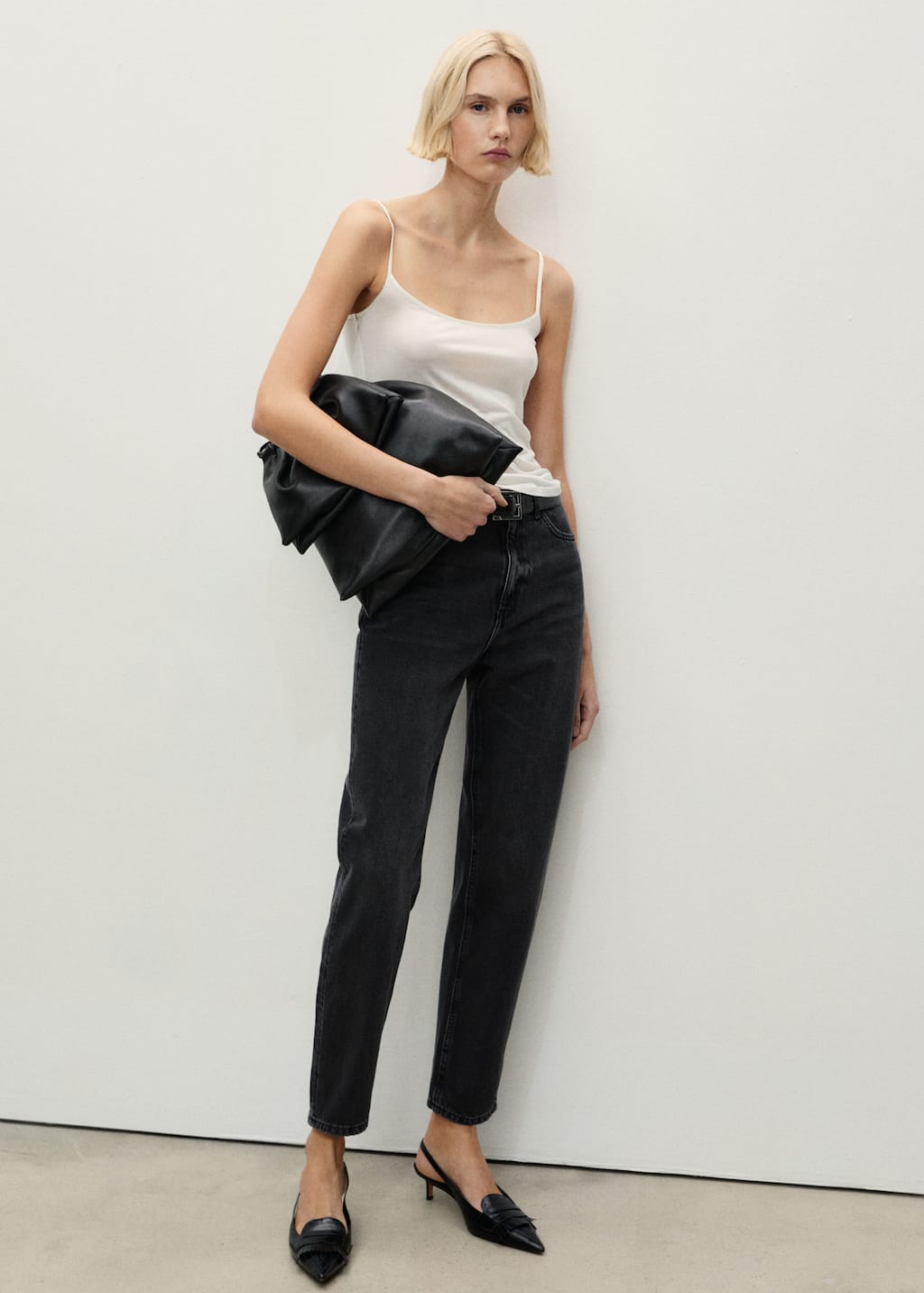 MANGO - Mom2000 high-rise jeans black denim - 10 - Woman