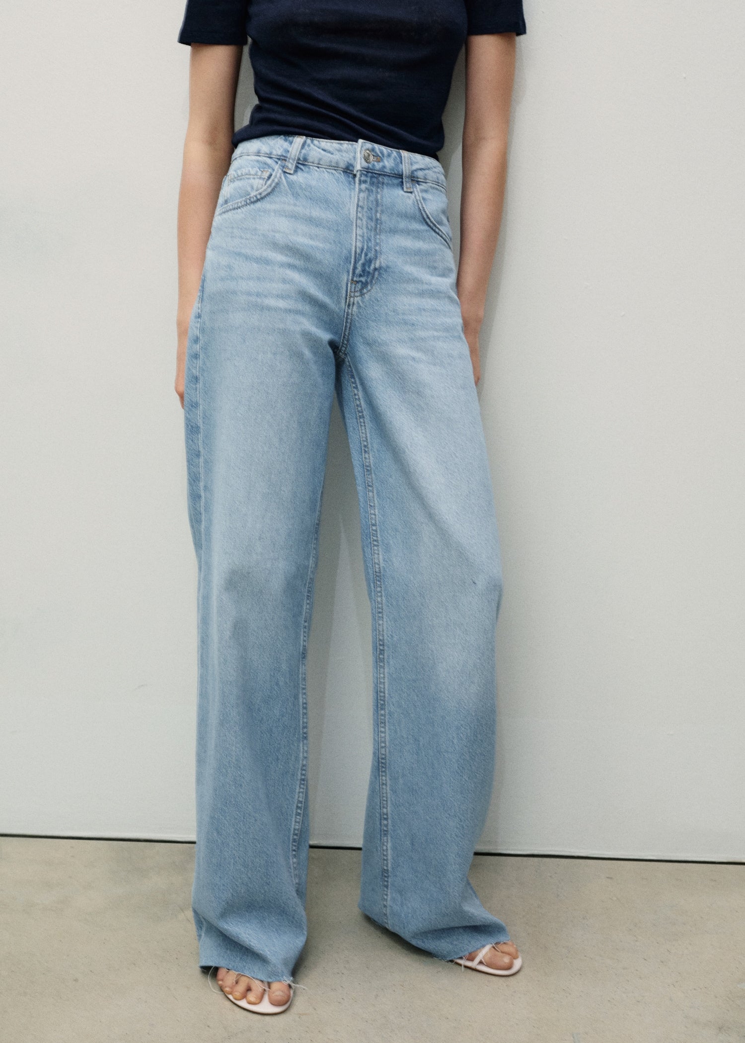 MANGO - Danila wideleg high-rise jeans medium blue - 2 - Woman