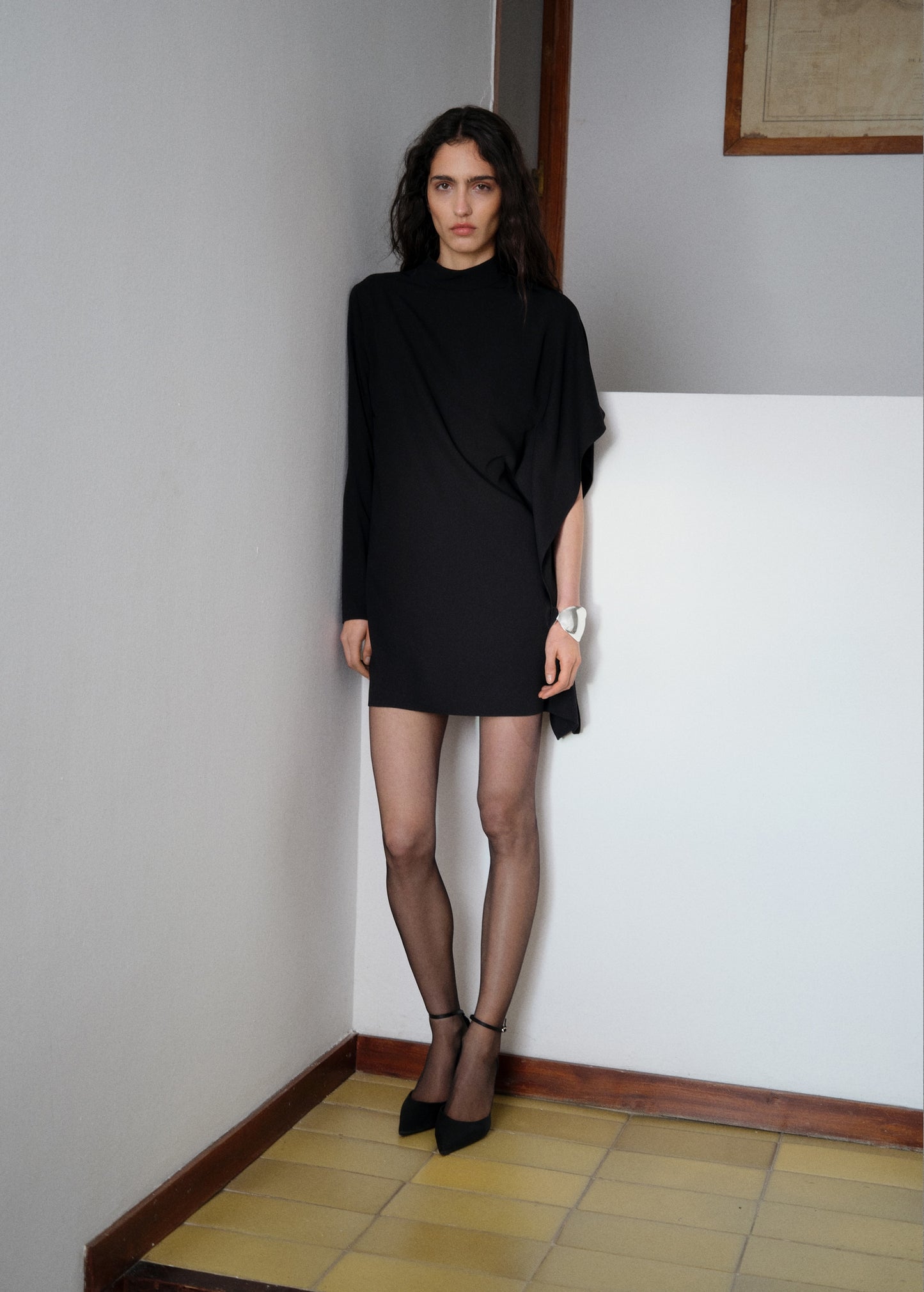 MANGO - Short asymmetrical sleeve dress black - 2 - Woman