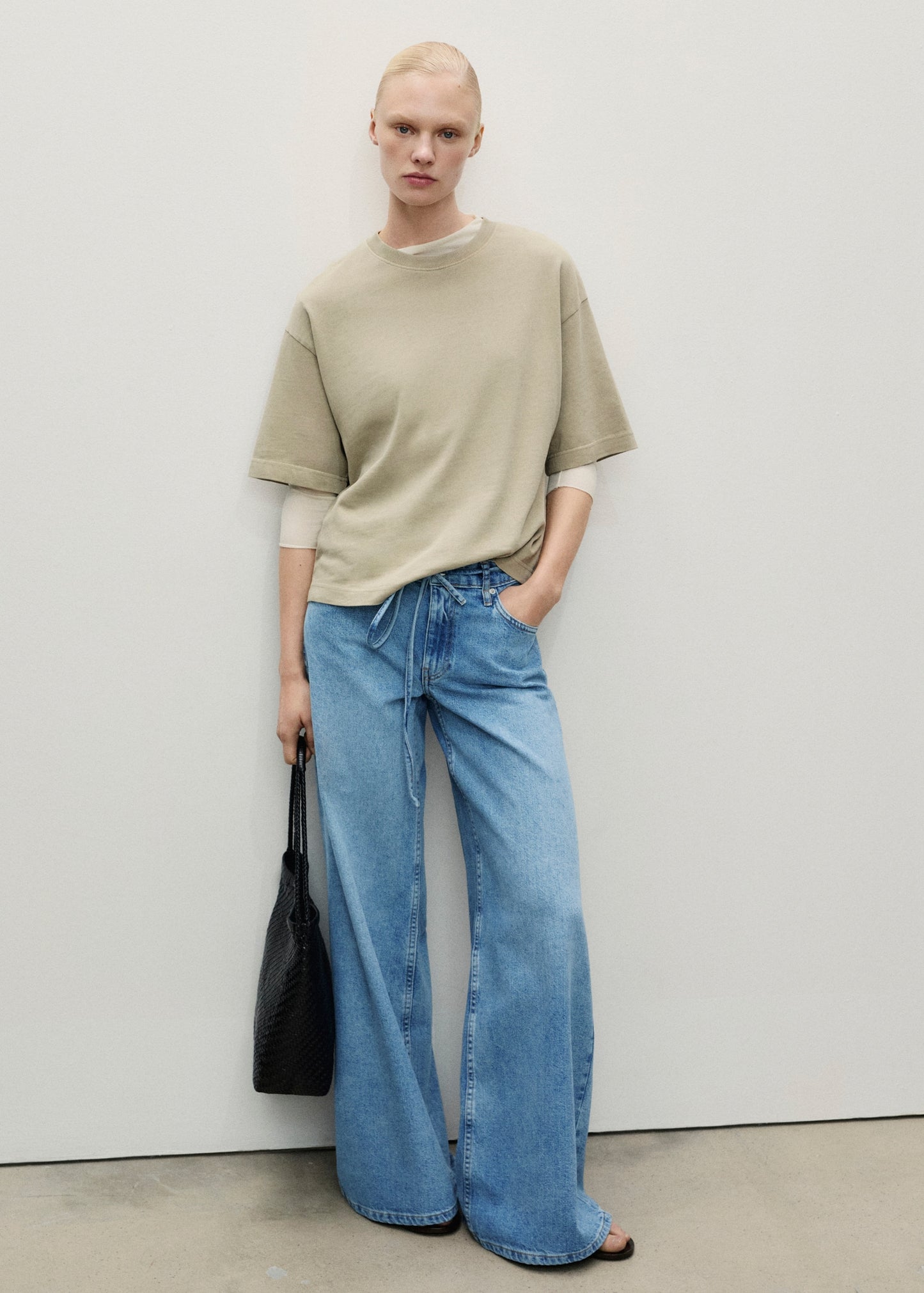 MANGO - Low-rise wideleg jeans with belt medium blue - 12 - Woman